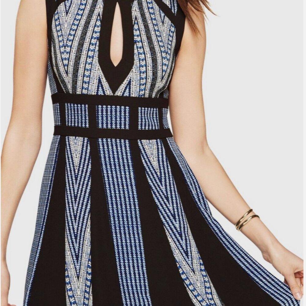 NEW with Return Tag BCBGMaxAzria Perla Dress Sleeveless Blue White Black Size 8 - Picture 4 of 12
